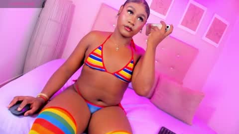 annie_dolce_ online show from June 2026 05:21:02 PM