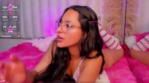 Snapshot of annie_lought chatting on October 2025 05:17:02 AM online show from October 2025 05:17:02 AM