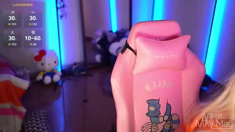 Annie May   online show from November 2025 04:58:02 PM