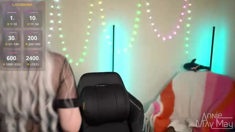 Annie May   online show from April 2026 01:12:01 PM