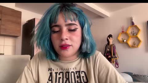 Snapshot of annie_snow_ chatting on January 2025 09:28:01 PM JEANNE no olvides seguirme dont forget follow me uu online show from January 2025 09:28:01 PM