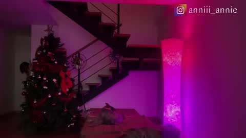 JEANNE no olvides seguirme dont forget follow me  uu online show from January 2026 10:23:01 PM