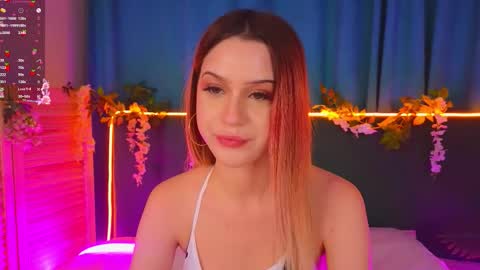 Snapshot of annie_swanson chatting on November 2025 09:06:01 PM annie online show from November 2025 09:06:01 PM