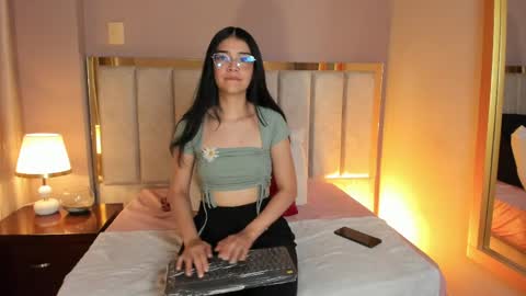 Annie Bluee online show from May 2026 11:59:01 AM
