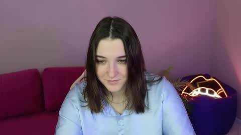 Annie online show from October 2025 01:39:01 AM