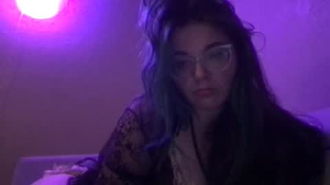 Snapshot of anniemarie445 chatting on July 2026 08:32:01 AM Darlingskiesxo online show from July 2026 08:32:01 AM