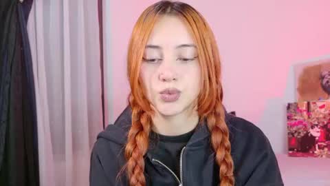 Snapshot of anniemora_ chatting on July 2026 02:35:02 AM Annie online show from July 2026 02:35:02 AM