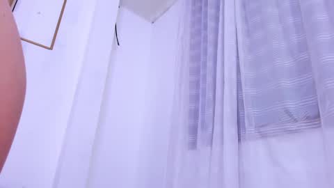 Annie online show from January 2025 08:22:02 PM