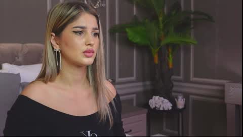 AnnieStyles online show from February 2025 11:02:01 AM