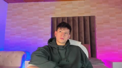 Annie  Alex online show from January 2025 01:03:01 PM