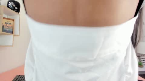 Annie Queen online show from October 2025 03:18:01 AM