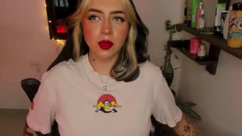 Annika online show from December 2025 01:51:01 PM