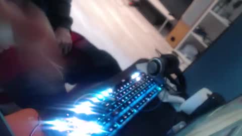 LoyalDog online show from April 2026 10:10:01 AM