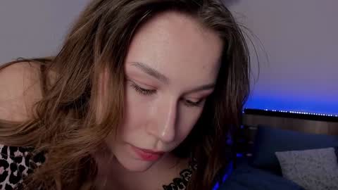 Snapshot of anny_limis chatting on January 2025 05:00:02 AM Anna online show from January 2025 05:00:02 AM