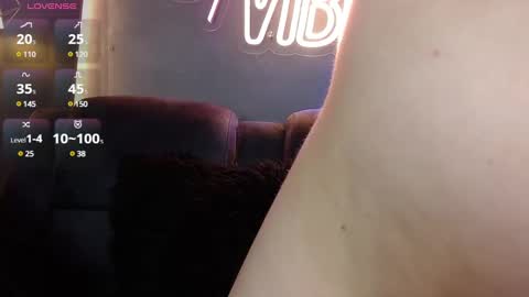 anny_loves online show from January 2025 12:17:01 AM