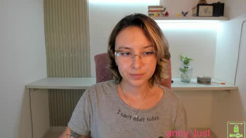 Snapshot of anny_lust chatting on May 2026 08:06:02 PM Issabela online show from May 2026 08:06:02 PM