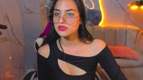Snapshot of anny_star_tx chatting on May 2026 08:59:01 PM Live 1500am 2100pm COLOMBIAN HOUR online show from May 2026 08:59:01 PM