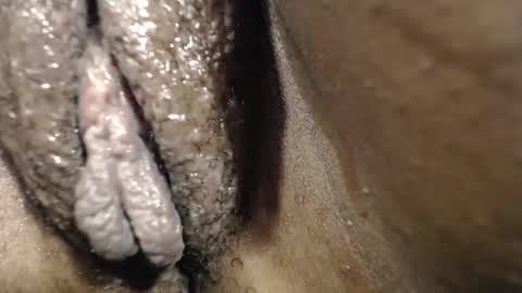 Anny online show from April 2026 12:44:02 PM