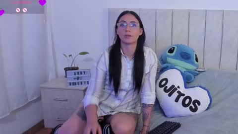 Anny online show from December 2025 11:02:01 PM