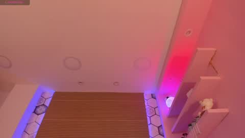 Gaby online show from April 2026 01:41:01 PM