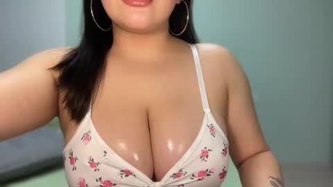 Snapshot of anora_sunny chatting on September 2025 05:27:02 PM Any online show from September 2025 05:27:02 PM