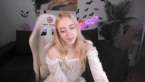 Anora online show from October 2025 02:07:01 PM