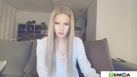 Sexy Ladybug online show from March 2026 10:32:02 AM