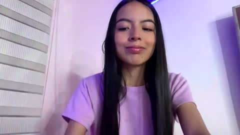 anotella_aa online show from December 2025 11:32:01 PM