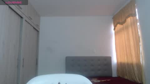 Anthonela Queen online show from October 2025 12:25:02 PM