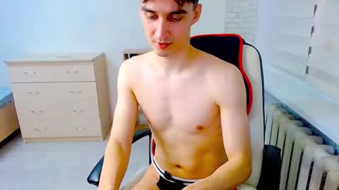 anthony_broown online show from November 2025 09:48:01 PM