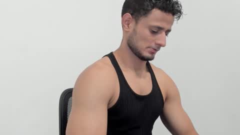 Adonys Creeb online show from October 2025 05:53:02 AM