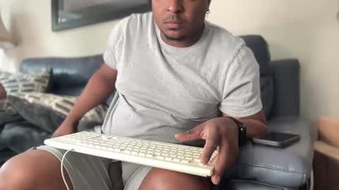 anthonyscreet online show from September 2025 09:20:02 PM