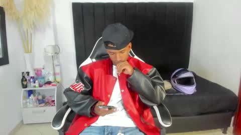 Snapshot of anthoy_wayans chatting on May 2026 12:26:02 AM online show from May 2026 12:26:02 AM