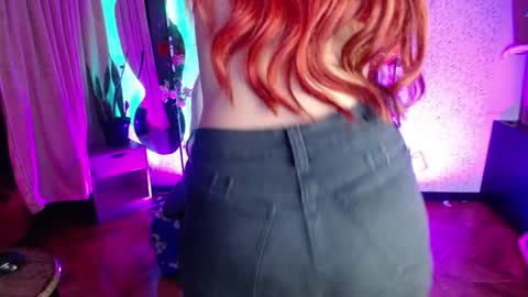 antia_x online show from November 2025 09:48:02 PM