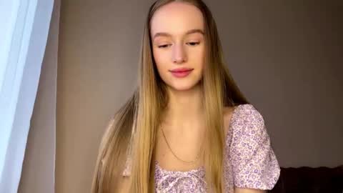 Snapshot of antionettepulgarin chatting on February 2026 02:58:01 PM Viktoria online show from February 2026 02:58:01 PM