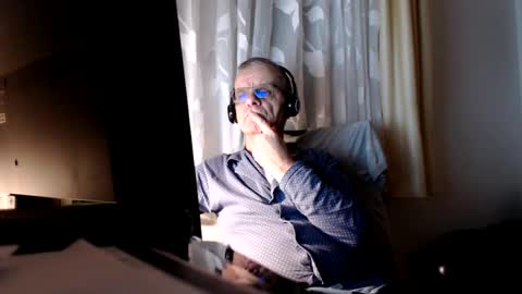 Snapshot of anton1957 chatting on February 2025 10:06:02 PM anton online show from February 2025 10:06:02 PM