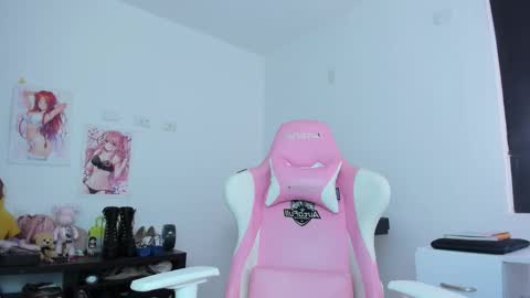 Antonella online show from October 2025 11:59:01 PM