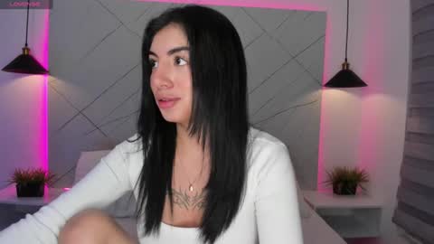 Snapshot of antonella__rouse chatting on December 2024 04:40:01 AM Antonella online show from December 2024 04:40:01 AM