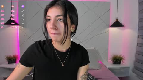 Snapshot of antonella__rouse chatting on December 2024 04:45:01 AM Antonella online show from December 2024 04:45:01 AM