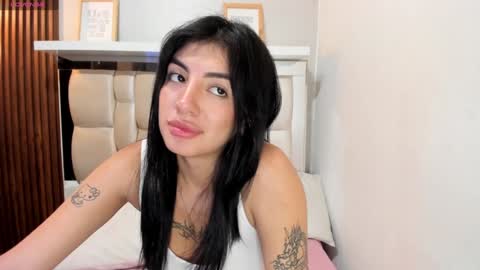 Snapshot of antonella__rouse chatting on December 2024 11:51:02 PM Antonella online show from December 2024 11:51:02 PM