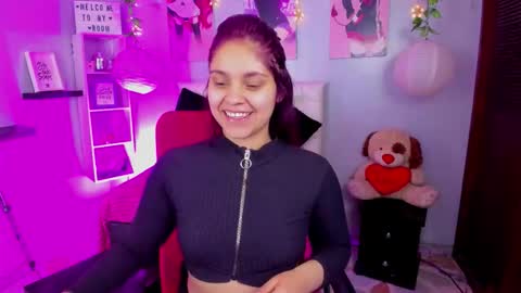    online show from November 2025 01:00:02 PM