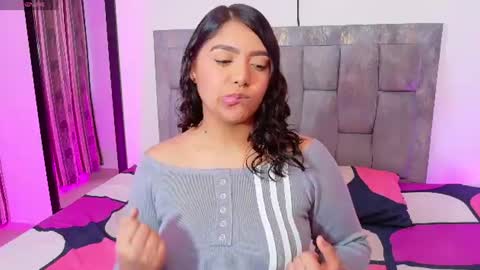 Snapshot of antonella_hot_x chatting on June 2026 11:06:01 PM Antonella online show from June 2026 11:06:01 PM