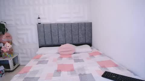 antonella online show from February 2025 09:06:02 PM