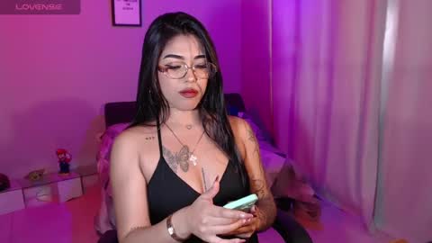Snapshot of antonella_miller19 chatting on June 2026 01:47:01 PM Antonella online show from June 2026 01:47:01 PM