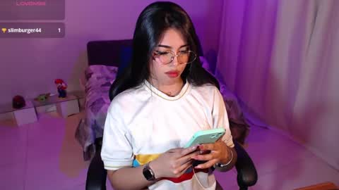 Snapshot of antonella_miller19 chatting on June 2026 05:51:02 AM Antonella online show from June 2026 05:51:02 AM