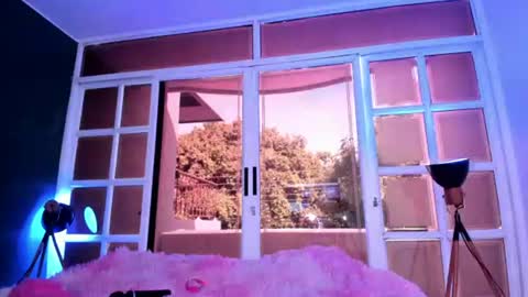 Snapshot of antonella_rossi24 chatting on June 2026 07:40:01 PM Antonella Rossi online show from June 2026 07:40:01 PM