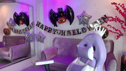 Antonella  online show from October 2025 03:45:02 AM