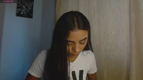 Snapshot of antonellaandnoah chatting on December 2024 09:46:01 PM AntonellaAndNoah online show from December 2024 09:46:01 PM