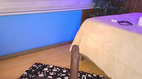 Snapshot of antonellagarcia0 chatting on February 2026 03:27:01 AM Antonella online show from February 2026 03:27:01 AM