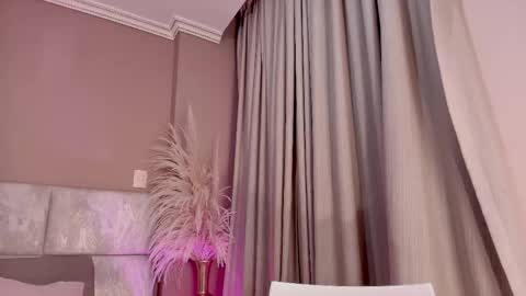 AntonellaHall  online show from March 2026 06:25:02 PM